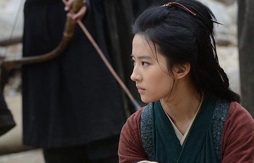Liu Yifei dans le film Outcast