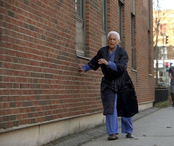 Une scène du film Gerontophilia