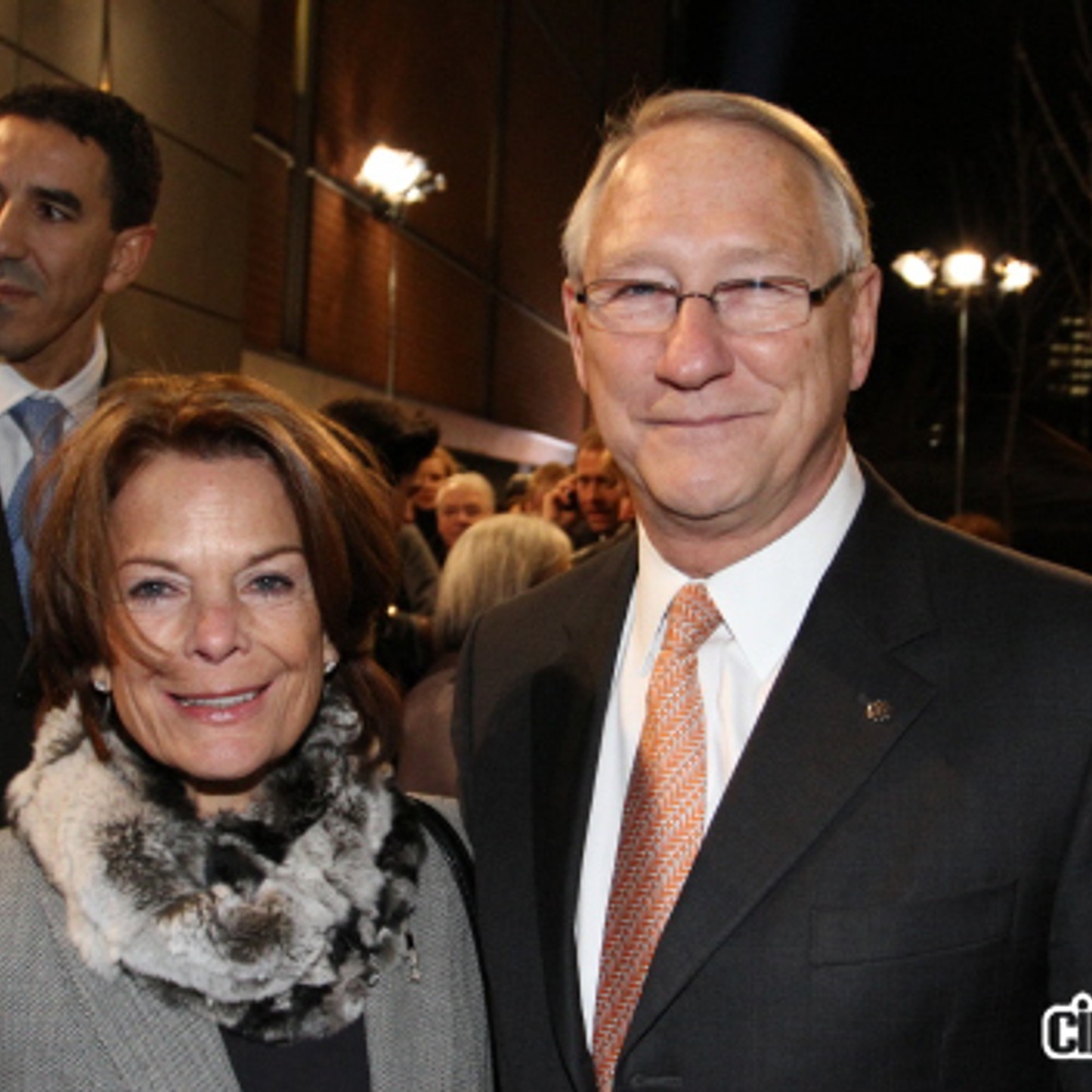 Gérald Tremblay sur le tapis rouge de Pour toujours... les Canadiens