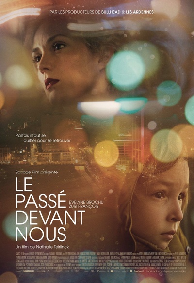 Affiche du film Le passé devant nous