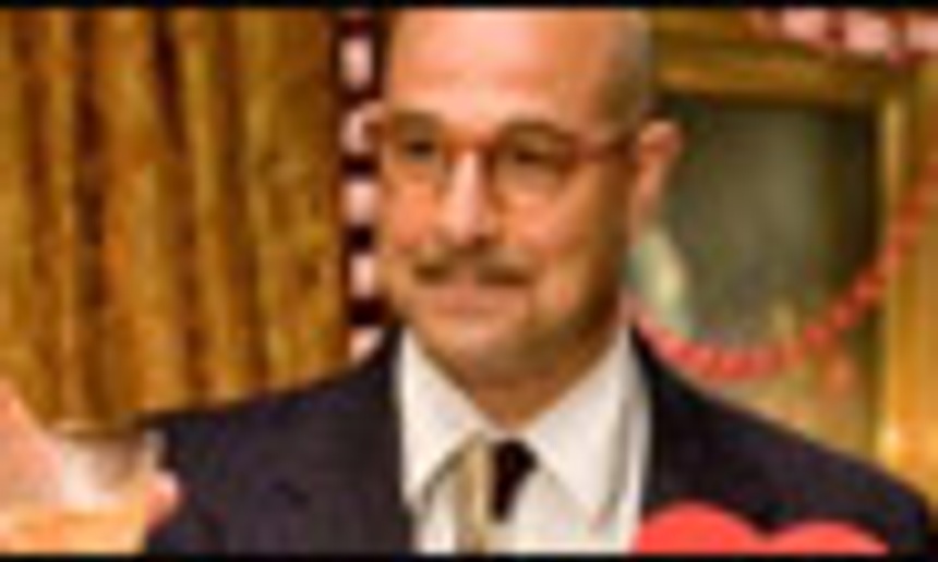 Stanley Tucci se joint à la distribution de Burlesque