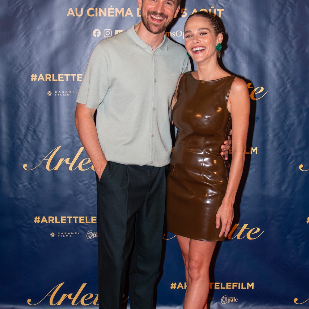 Sur le tapis rouge du film Arlette