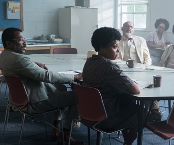 Une scène du film The Best of Enemies