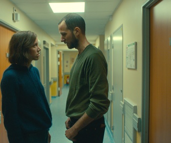 Une scène du film Le sixième enfant