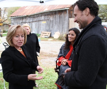 Sur le plateau du film La Sacrée