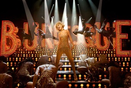 Une scène du film Burlesque Une scène du film Burlesque