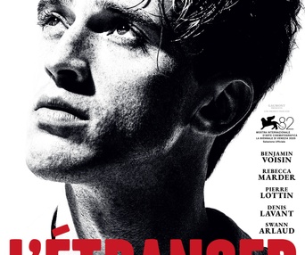Affiche du film L'étranger
