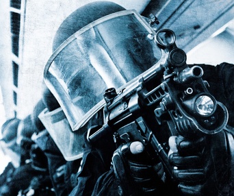 Affiche du film L'assaut