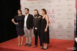 Sur le tapis rouge de Gala du cinéma Québécois