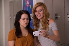 Une scène du film The Duff Une scène du film The Duff