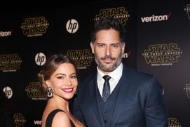 Sur le tapis rouge de Star Wars: The Force Awakens Sur le tapis rouge de Star Wars: The Force Awakens