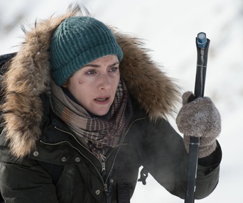 Une scène du film The Mountain Between Us