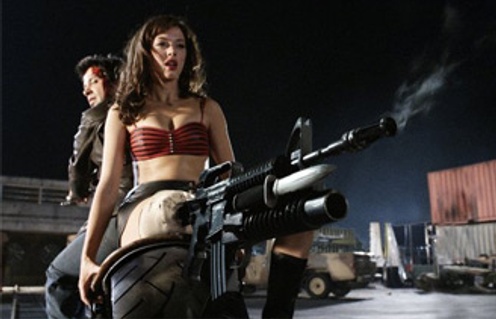 Rose McGowan et Freddy Rodríguez dans Planet Terror