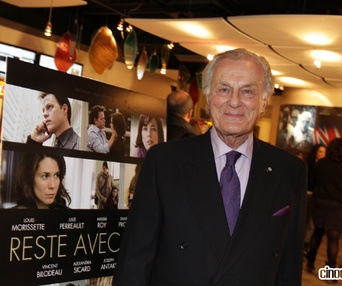 Sur le tapis rouge de Reste avec moi