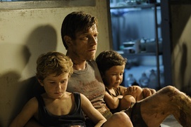 Une scène du film The Impossible Une scène du film The Impossible
