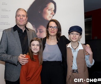 Sur le tapis rouge du film Dérive