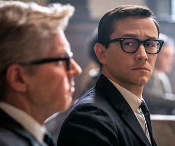 Une scène du film The Trial of the Chicago 7