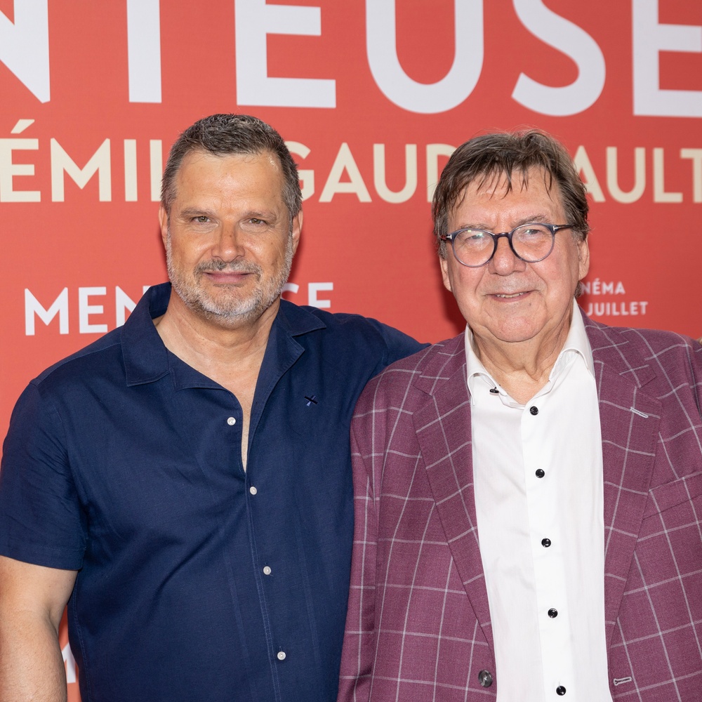 Première de Menteuse