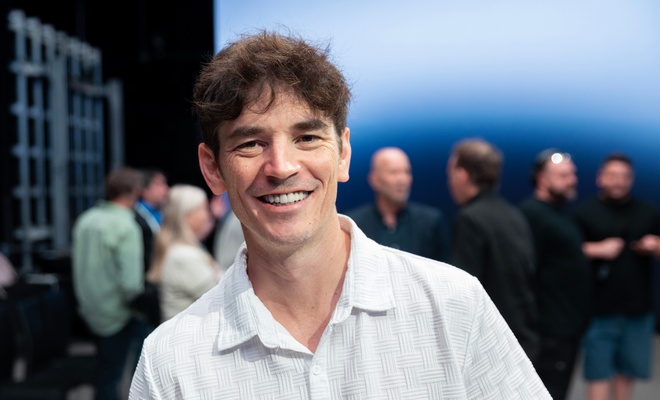 Image de l'article Sébastien Delorme et son amoureuse brillent sur le tapis rouge des Gémeaux